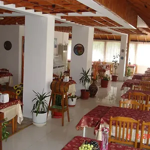 Saadet Hotel